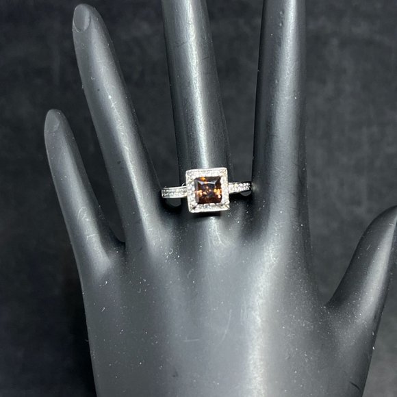 Unbranded Jewelry - Sterling Silver With Brown Glass And Clear Cz Ring Sz 8 1/2 (R282)